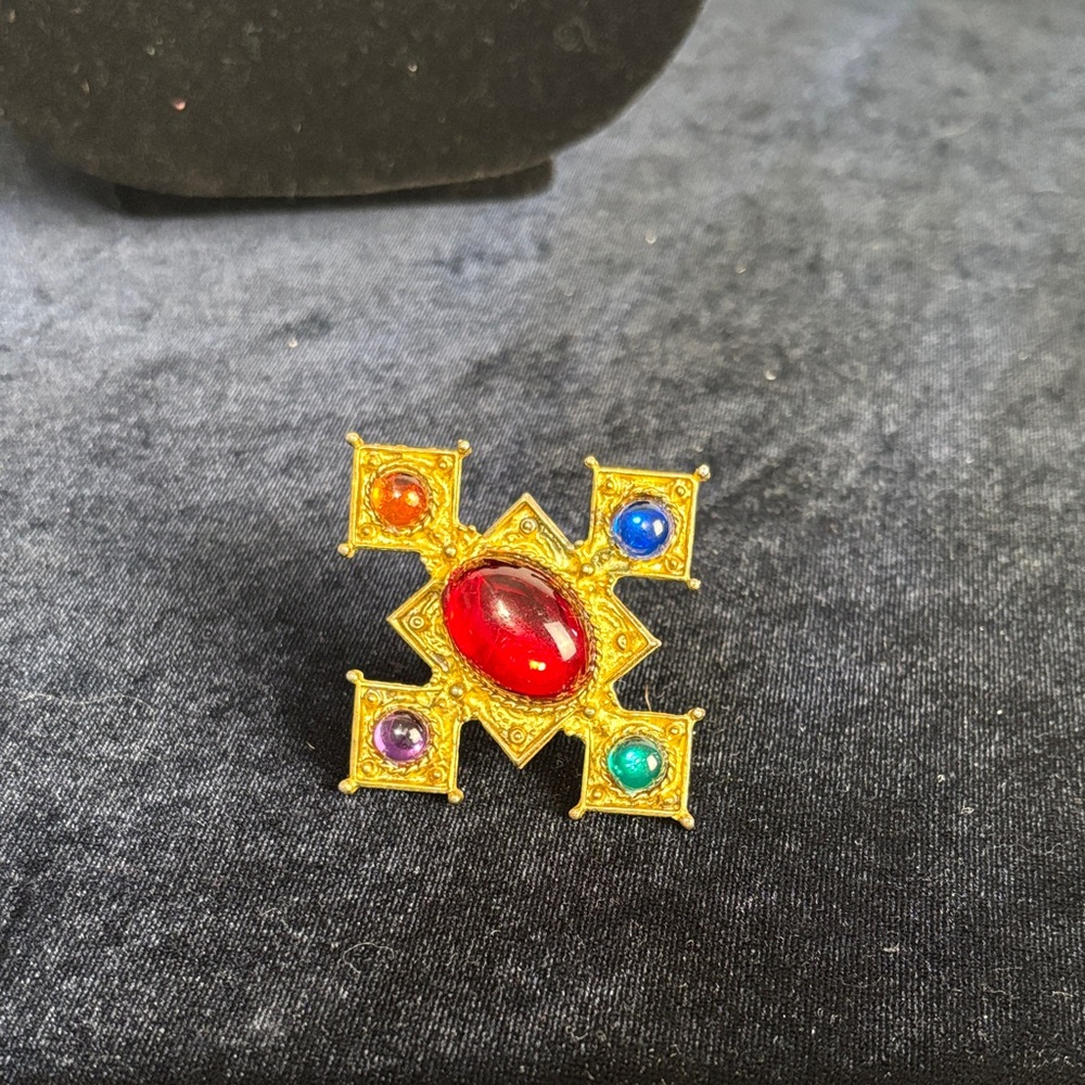 Vintage Hige Maltese Cross Vintage Ring